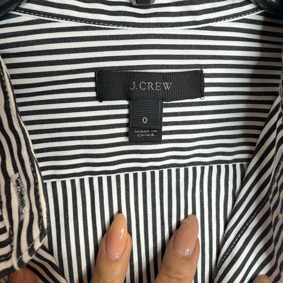 J.Crew Striped Button Front Bodysuit Women’s Size 0 Black White Long Sleeve - Picture 3 of 7